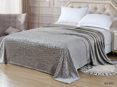 Плед Cleo "Riviera" велсофт полуторный 150*200 (150/002-RIV, Однотонное, Серый) Плед Cleo "Riviera" велсофт полуторный 150*200 (150/002-RIV, Однотонное, Серый)